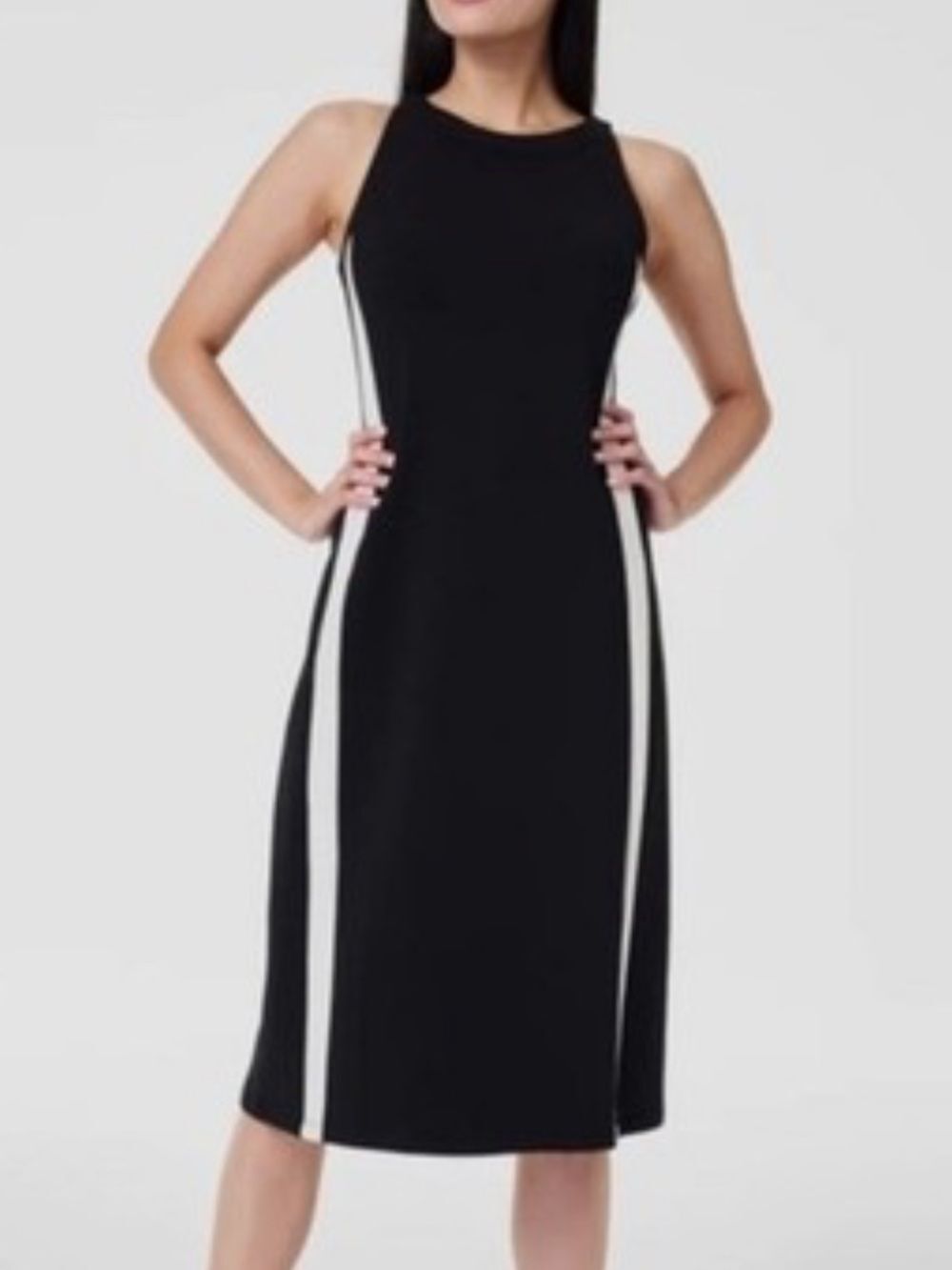 SPANX AirEssentials Side Stripe Tank
Midi Dress
jj20